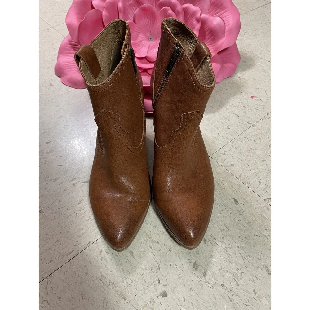 FRYE‎ Women's Sz 9.5M Reina Cognac Leather Western Ankle Bootie Festival Concert